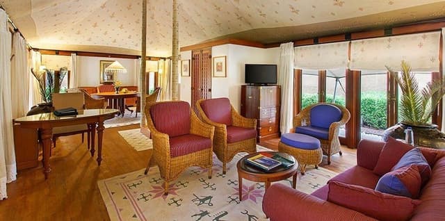 Royal Tent with Private Pool