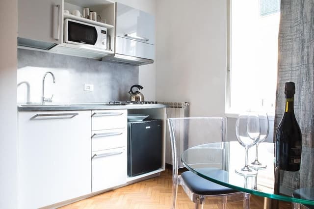 Studio Suite, Jetted Tub (Intimate)