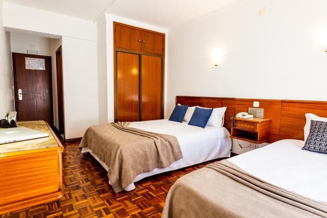 Triple Double Room