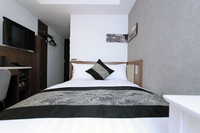 Semi Double Room with facial beauty device, Non smoking