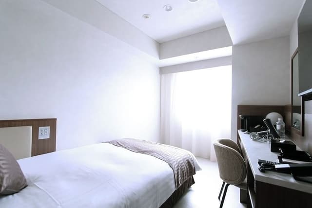 Premium Floor Semi Double Room, Non Smoking