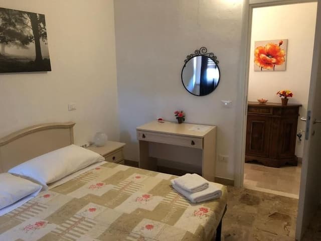 Double Room (Camera 1)