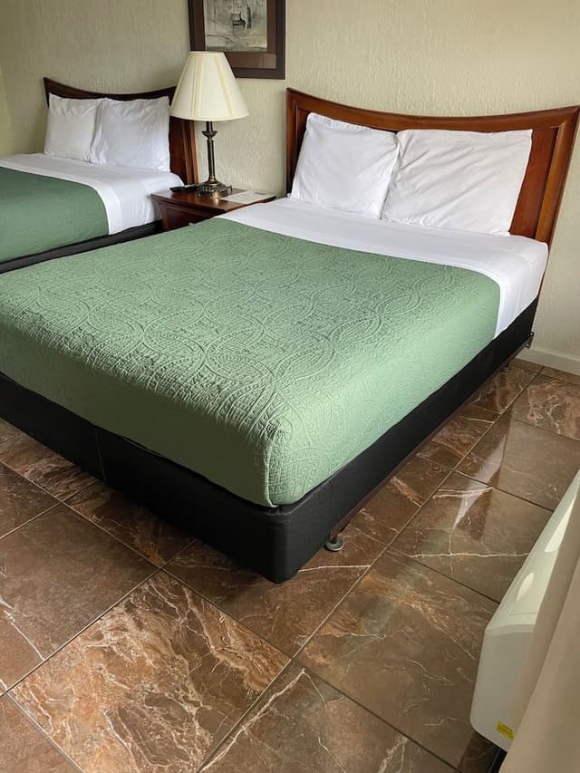 Newly remodeled rooms, 2 Queen Beds, Non-smoking, Not Pet Friendly