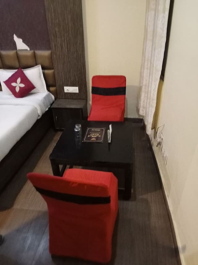 Design Room, 1 Double Bed, City View