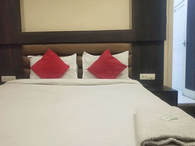 Design Room, 1 Double Bed, City View
