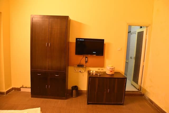 Family Room, 2 Double Beds, City View