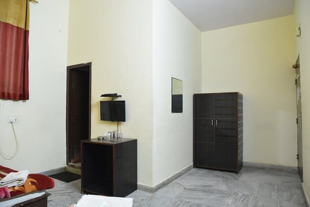 Family Room, 2 Double Beds, City View
