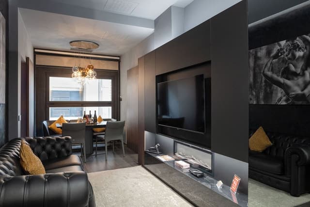 Luxury Apartment, 1 Queen Bed, Private Bathroom (Galleria del Corso 4)