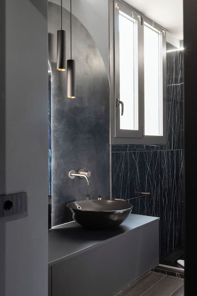 Luxury Apartment, 1 Queen Bed, Private Bathroom (Galleria del Corso 4)