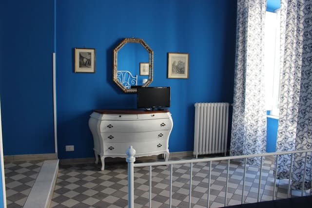 Double Room (Blu)