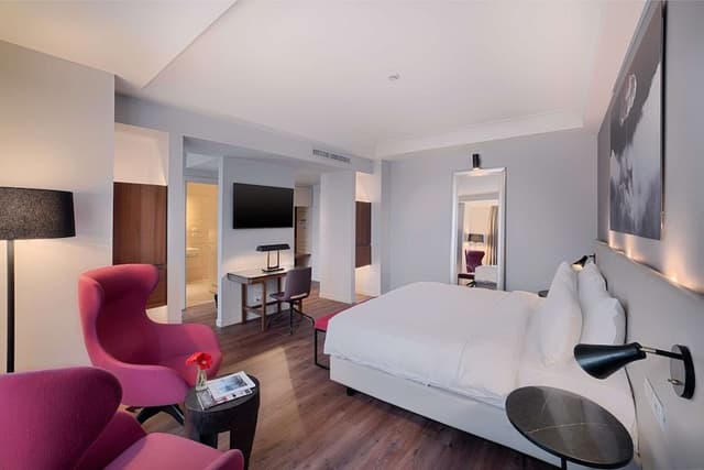 Family Room, Accessible