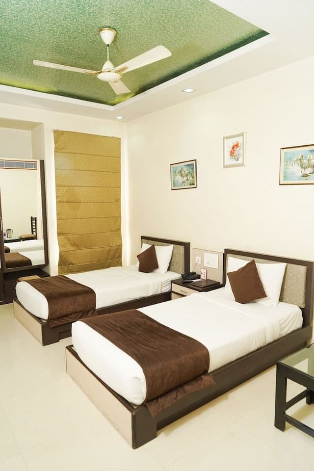 Deluxe Double or Twin Room