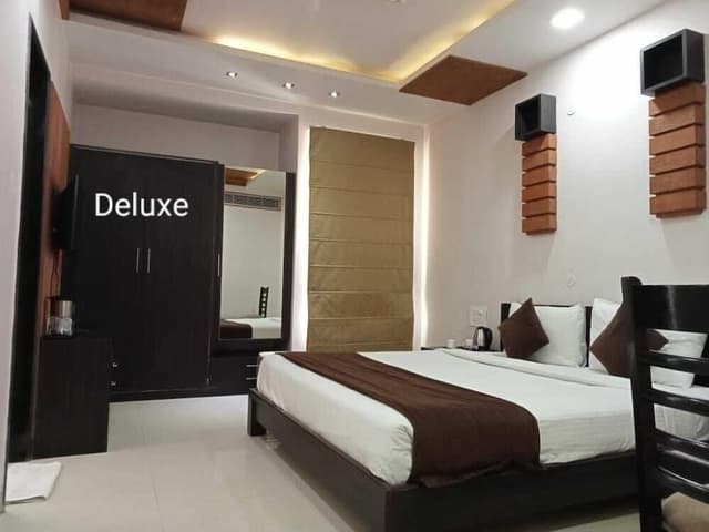 Deluxe Double or Twin Room