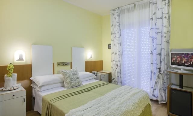Double Room Single Use