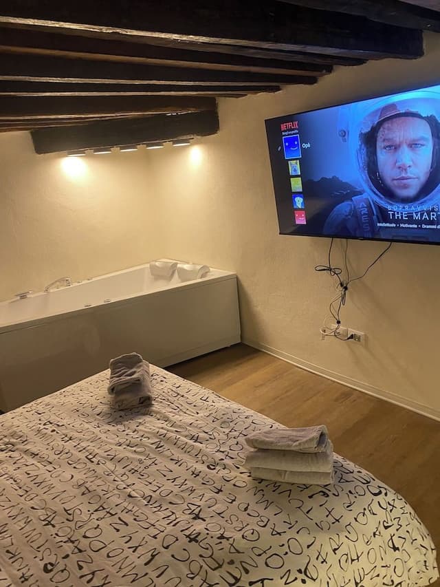 Royal Studio Suite