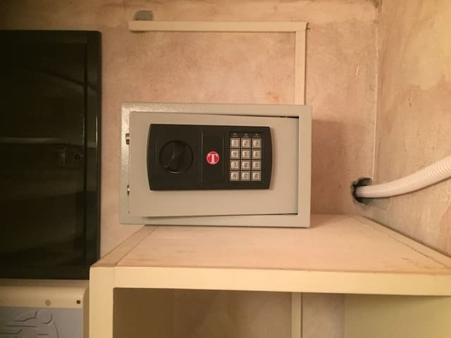 Economy Double Room, Private Bathroom