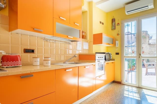 Condo, 2 Bedrooms