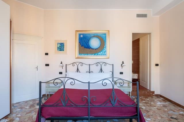 Condo, 2 Bedrooms