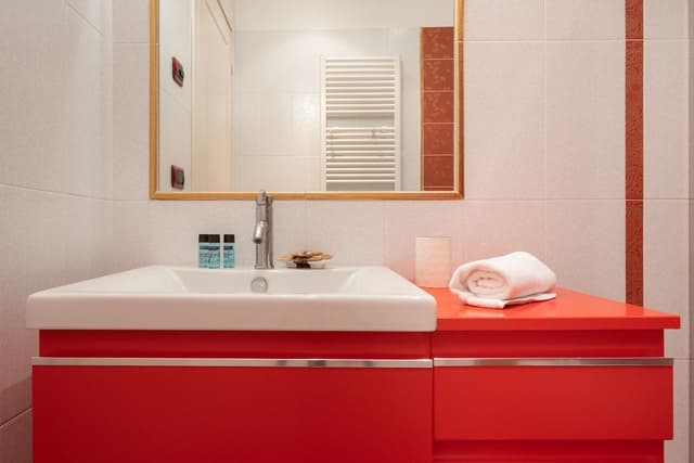 Condo, 2 Bedrooms