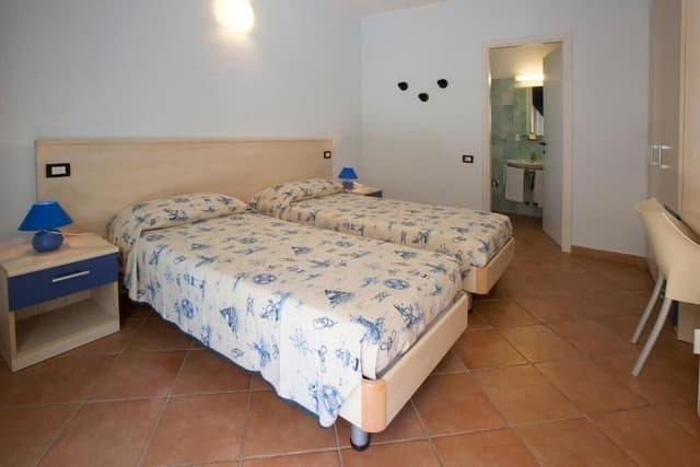 Classic Double or Twin Room, Garden View