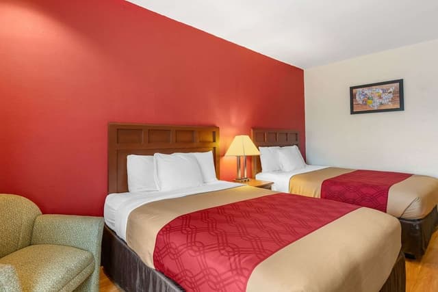 Standard Room, 2 Queen Beds, Non Smoking
