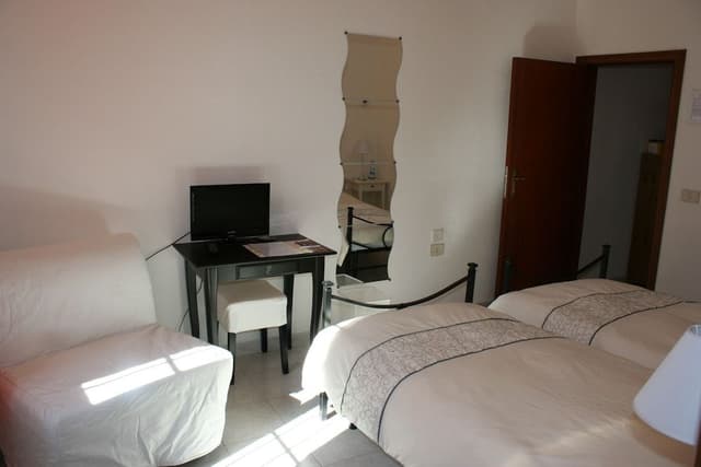 Suite, Private Bathroom, Garden View