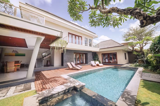 Three-bedroom Family Pool Villa