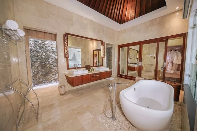 Three-bedroom Family Pool Villa