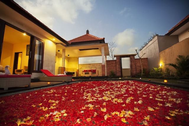 Honeymoon Villa