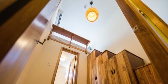 Triple Cabin