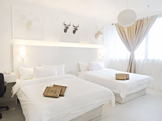 Duplex Queen Room