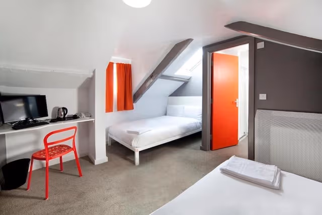 Quadruple Room, Ensuite