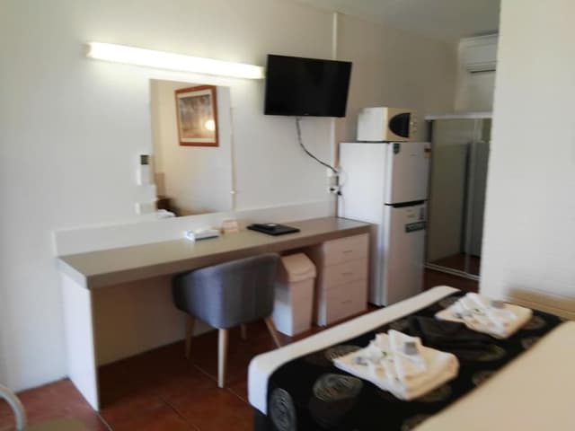 Standard Room, 1 Queen Bed