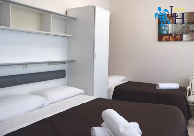 Premium Triple Room, Balcony, Sea View