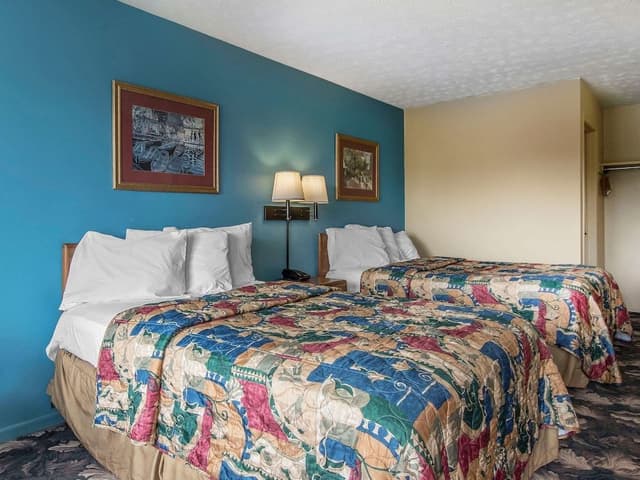 Standard Room, 2 Double Beds, Non Smoking