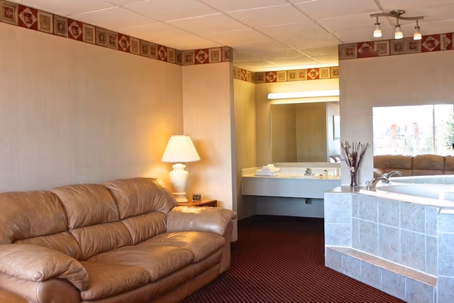 Deluxe Room, 1 King Bed, Refrigerator & Microwave