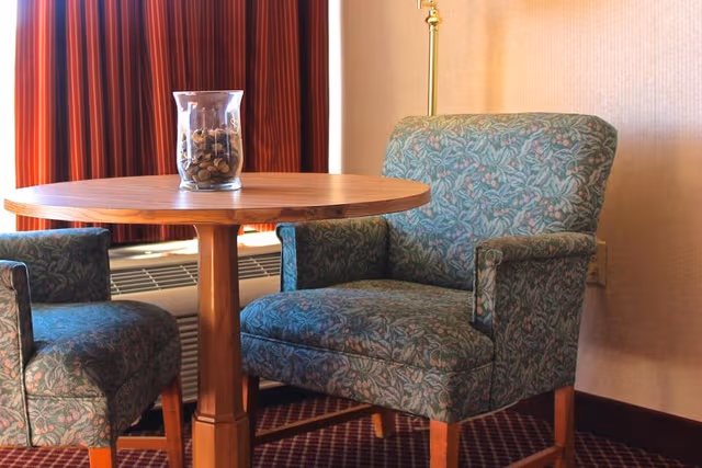 Deluxe Room, 1 King Bed, Refrigerator & Microwave