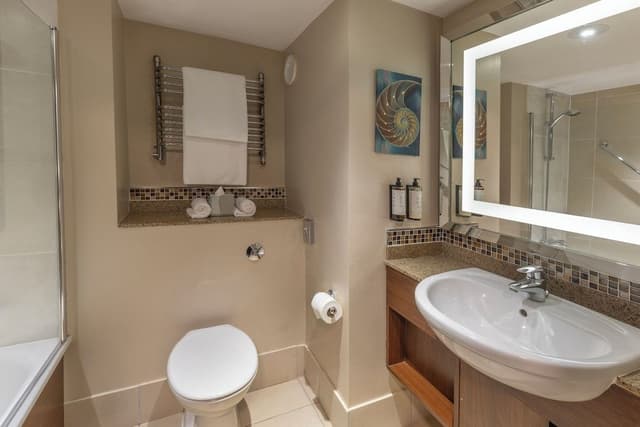 Feature Double Room