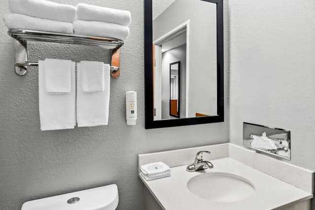 Standard Room, 2 Queen Beds, Non Smoking