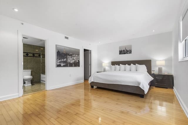 Penthouse Luxury Two Bedroom Suite