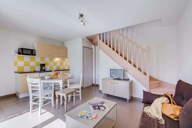 House 2 rooms with nigt corner for 6 people