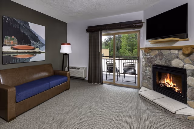 Room, Fireplace (Whirlpool Fireplace-Waterpark)