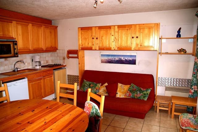 Comfort Apartment, 1 Bedroom (Station - 6 persons)