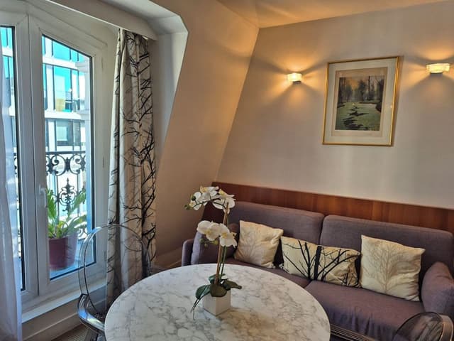 7-junior suite