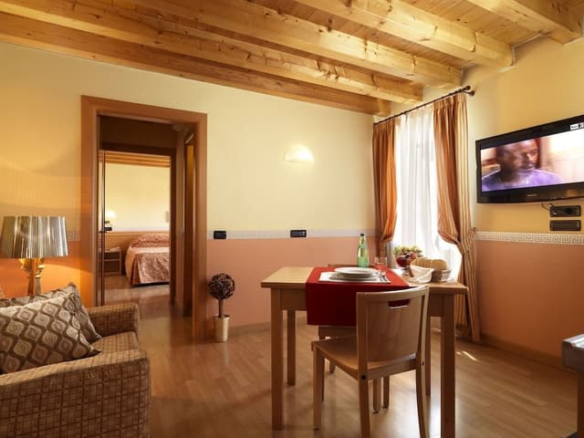 Double Room, 1 Double Bed