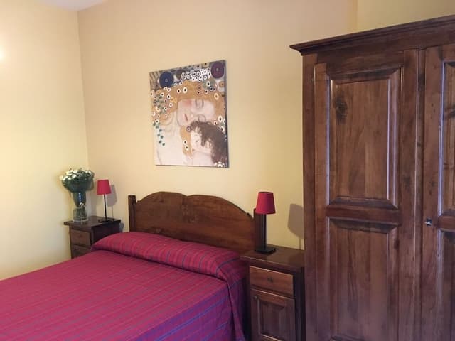 Double Room, 1 Queen Bed, Private Bathroom