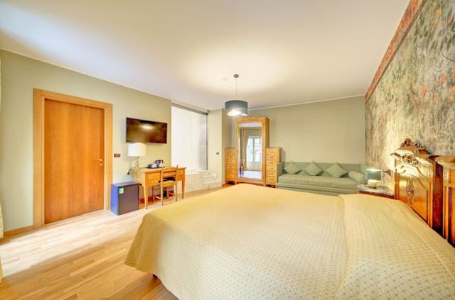 SUITE CON VASCA IDROMASSAGGIO