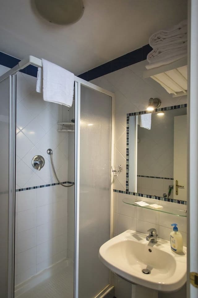 Double Room, Private Bathroom