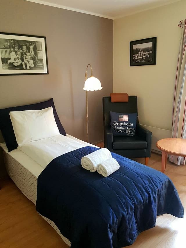 Economy Single Room