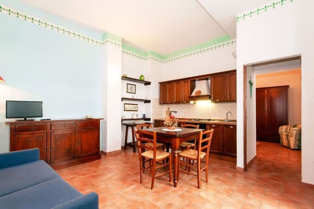 Classic Apartment, 1 Bedroom, Kitchen, Garden View